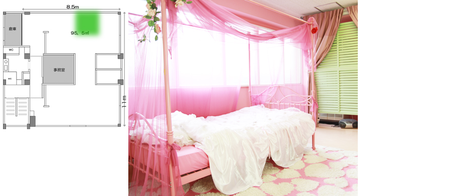 2.ピンク天蓋ベッド